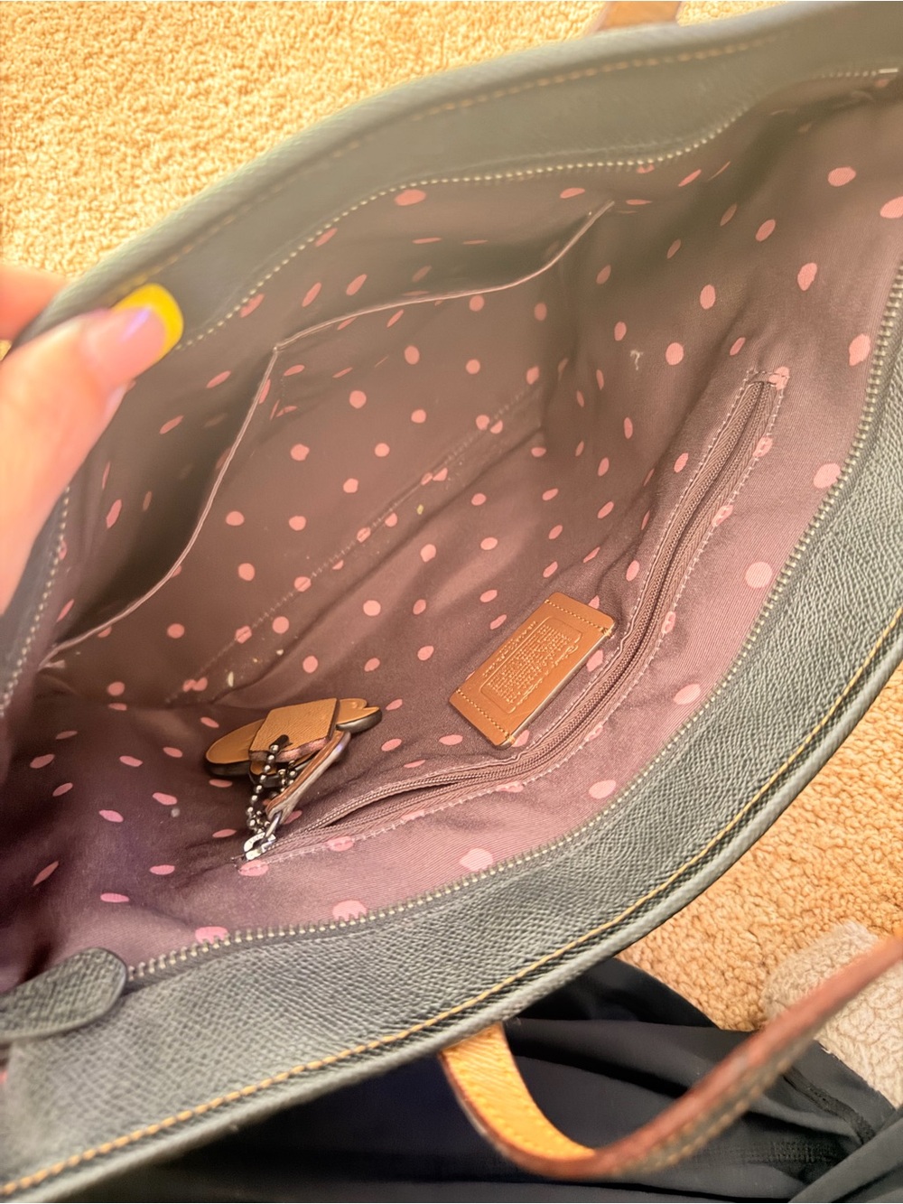 Coach Black Pebbled Leather Tote with Minnie Mouse Graphic - Picture 4 of 4
